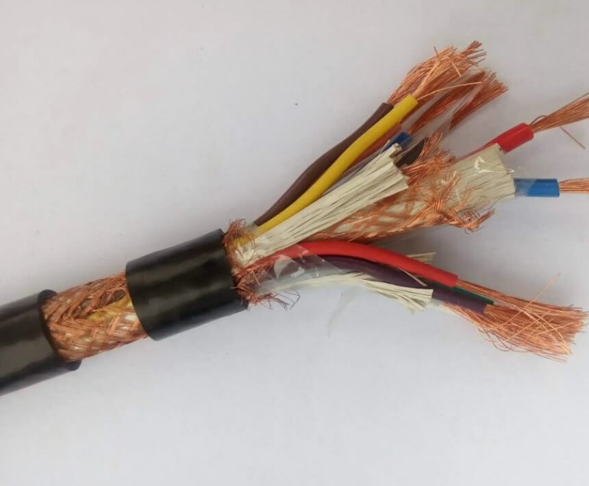 450/750 V XLPE/PVC-Mantelisolierung Kupferdraht geschirmt Automotive Multicore 12-adrig 2,5 mm2 LIYY Shield Signal Flexibles Steuerkabel